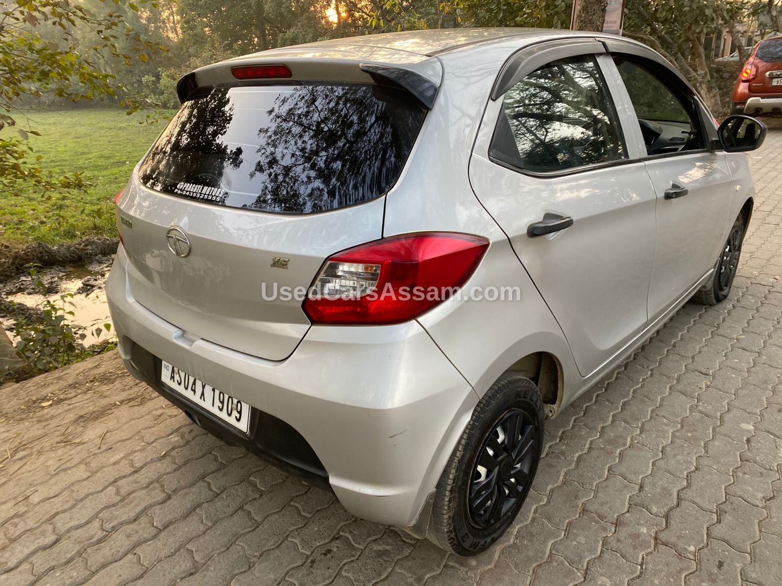 2019 Tata Tiago XM Petrol — photo