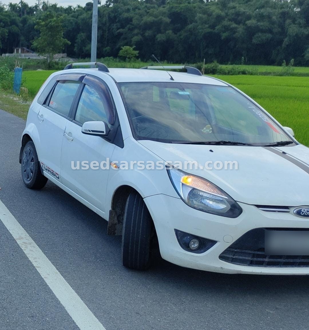 2011 Ford Figo — photo